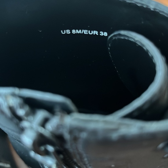 Vince Cabria lug sole combat boot black leather size 8 worn once! - Picture 4 of 5